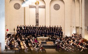 Die Regensburger Domspatzen und Concerto Köln gestalteten das diesjährige Abteikonzert in Münsterschwarzach am Tag der Deutschen Einheit.