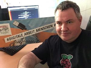 Stefan Feeser aus dem KAB-Ortsverband Karlstein-Dettingen beteiligte sich Online am Aktionstag #digitale_arbeit_menschen_würdig. Er arbeitet gerne im Home Office, weil er so mehr Zeit für die Familie hat.