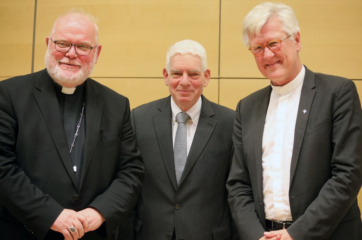 Von links: Kardinal Reinhard Marx, Dr. Josef Schuster und Landesbischof Heinrich Bedford-Strohm.
