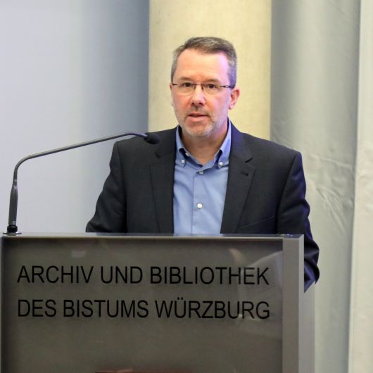 Schriftführer Professor Dr. Johannes Merz trug den Kassenbericht vor.