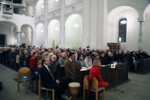 Mit einem Pontifikalgottesdienst mit Bischof Dr. Franz Jung hat die Gemeinschaft Sant'Egidio am Montagabend, 3. Dezember, in der Würzburger Seminarkirche Sankt Michael ihr 50. Gründungsjubiläum gefeiert.