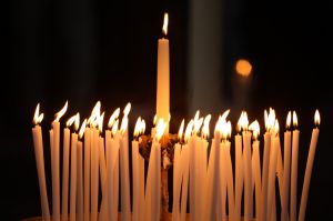 Seit dem vierten Jahrhundert werden am Lichtmesstag die für das nächste Jahr im Gottesdienst benötigten Kerzen geweiht.
