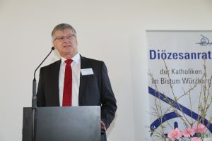 Seinen ersten "Bericht zur Lage" gab Diözesanratsvorsitzender Dr. Michael Wolf.
