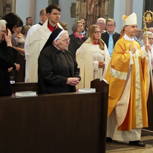 Pontifikalgottesdienst am Pfingstmontag, 10. Juni, mit Feier des ersten Jahrestags der Amtseinführung von Bischof Dr. Franz Jung.