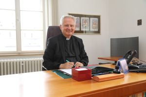 Domdekan Prälat Günter Putz beendet zum 31. August 2019 seine Tätigkeit als Leiter der Hauptabteilung Hochschule, Schule und Erziehung. 