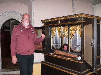 Die von dem Nürnberger Nicolaus Manderscheidt gefertigte Renaissance-Orgel hat der Vater von Museumsleiter Jörg Schindler-Schwabedissen als Kirchenmusikdirektor von Sulzbach-Rosenberg gespielt – und gerettet.