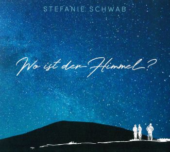 "Wo ist der Himmel?", lautet der Titel der neuen CD der christlichen Liedermacherin Stefanie Schwab. 