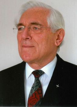 Pfarrer i. R. Richard Mechler 