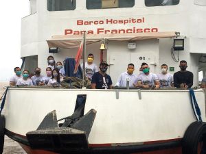 Das Krankenhausschiff "Barco Hospital Papa Francisco" ist seit 24. Mai 2020 unterwegs zu entlegenen Gemeinden im Partnerbistum Óbidos.