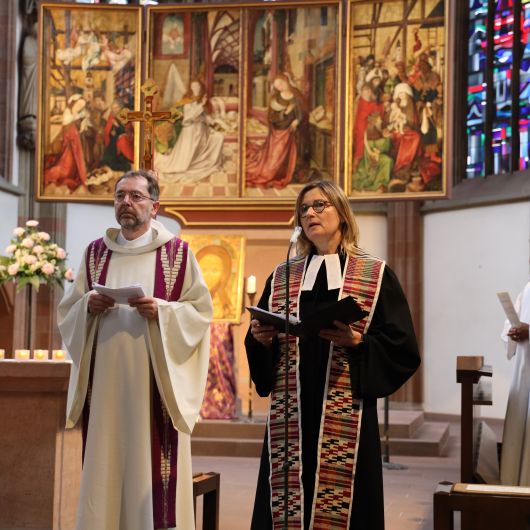 Pfarrer Dr. Matthias Leineweber und Pfarrerin Angelika Wagner leiteten das ökumenische Gebet in der Marienkapelle.