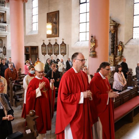 Bischof Dr. Franz Jung feierte am Hochfest der Frankenapostel, Mittwoch, 8. Juli, in der Mellrichstädter Pfarrkirche Sankt Kilian ein Pontifikalamt.