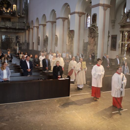 Mit einem Pontifikalgottesdienst mit Bischof Dr. Franz Jung und einem Festakt im Burkardushaus hat die Mitarbeitervertretung (MAV) im Bistum Würzburg am Montag, 13. Juli, ihr 50. Jubiläum begangen.