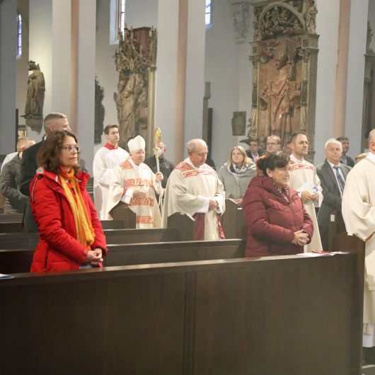 Bei einem Pontifikalgottesdienst am Samstag, 17. Oktober, hat Weihbischof Ulrich Boom im Würzburger Kiliansdom Uwe Becker zum Ständigen Diakon geweiht.
