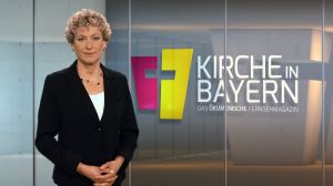 Bernadette Schrama führt am Sontnag, 22. November, durch das ökumenische Fernsehmagazin "Kirche in Bayern". 