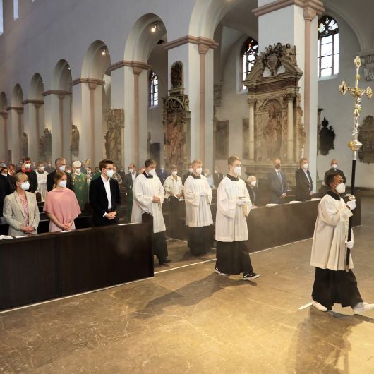 Mit einem Dankgottesdienst im Würzburger Kiliansdom hat Bischof Dr. Franz Jung am Sonntag, 13. Juni, den dritten Jahrestag seiner Bischofsweihe begangen.