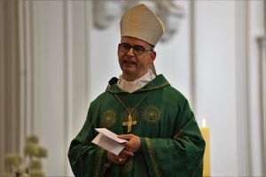 Mit einem Dankgottesdienst im Würzburger Kiliansdom hat Bischof Dr. Franz Jung am Sonntag,  13. Juni, den dritten Jahrestag seiner Bischofsweihe begangen.