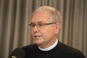 Bischof Bernardo Johannes Bahlmann berichtete bei einem Pressegespräch von der aktuellen Situation im Partnerbistum Óbidos.