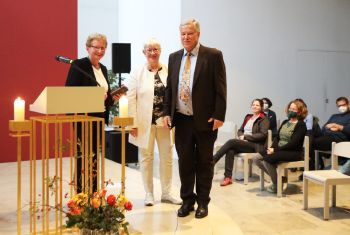 Waren über viele Jahre gemeinsam das "Gesicht" der Schulpastoral (von links): Helga Neudert, Helga Kiesel und Ulrich Geißler. 