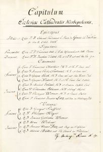 Die letzte Seite der Urkunde zur Errichtung des neuen Würzburger Domkapitels durch Nuntius Francesco di Serra-Cassano am 5. November 1821. Hier werden der Bischof, die Domdignitäre, Domkanoniker und Domvikare aufgeführt.