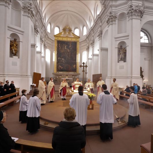 Bei einem Gottesdienst am Samstag, 20. November, in der Würzburger Pfarrkirche Stift Haug wurden die Franziskanerinnen von Maria Stern nach 163 Jahren Wirkens im Bistum Würzburg verabschiedet.