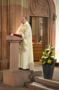 Pfarrer Dr. Matthias Leineweber, Rektor der Marienkapelle, begrüßte die Gläubigen zum ökumenischen Gottesdienst.