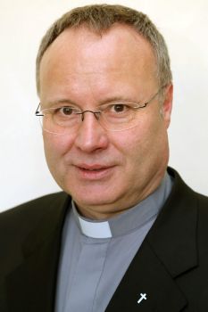 Pfarrer Nikolaus Stanek.