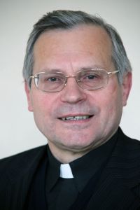Pfarrer Dr. Edward Zarosa