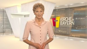 Bernadette Schrama moderiert das ökumenische Fernsehmagazin "Kirche in Bayern" am Sonntag, 22. Mai.