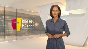 Christine Büttner moderiert das ökumenische Fernsehmagazin "Kirche in Bayern" am Sonntag, 18. September. 