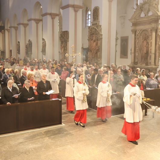 Bischof Dr. Georg Bätzing, Vorsitzender der Deutschen Bischofskonferenz, feierte am Sonntagabend, 14. Mai, mit der Gemeinschaft Sant'Egido einen Gottesdienst im Würzburger Kiliansdom. 