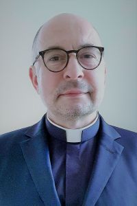 Pfarrer Dariusz Cwik 